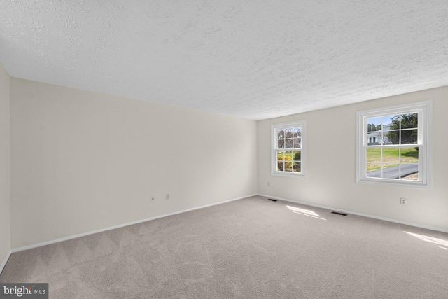 1153 KETTLE POND LN, Great Falls, VA 22066