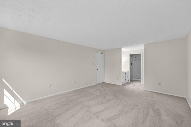 1153 KETTLE POND LN, Great Falls, VA 22066