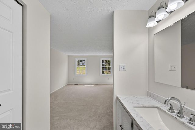 1153 KETTLE POND LN, Great Falls, VA 22066