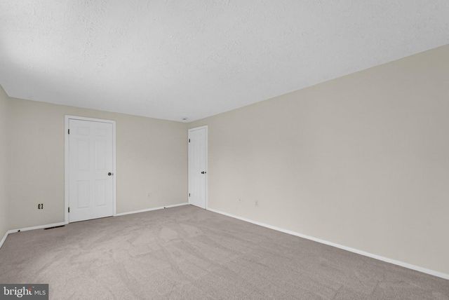 1153 KETTLE POND LN, Great Falls, VA 22066