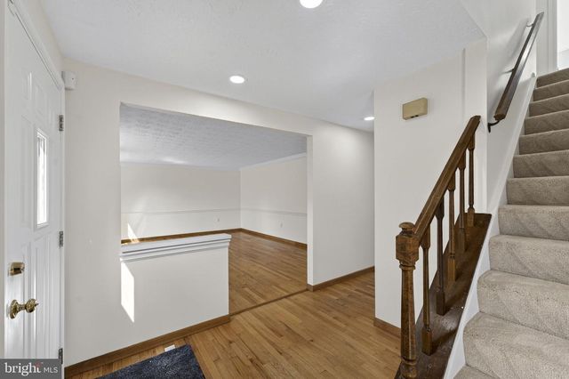 1153 KETTLE POND LN, Great Falls, VA 22066