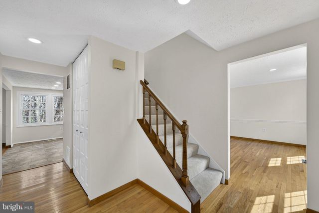 1153 KETTLE POND LN, Great Falls, VA 22066