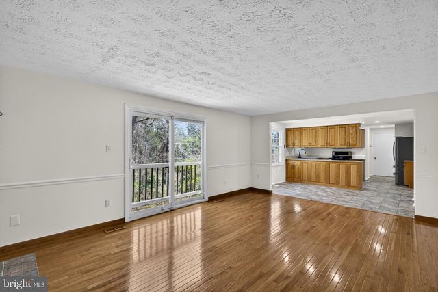 1153 KETTLE POND LN, Great Falls, VA 22066