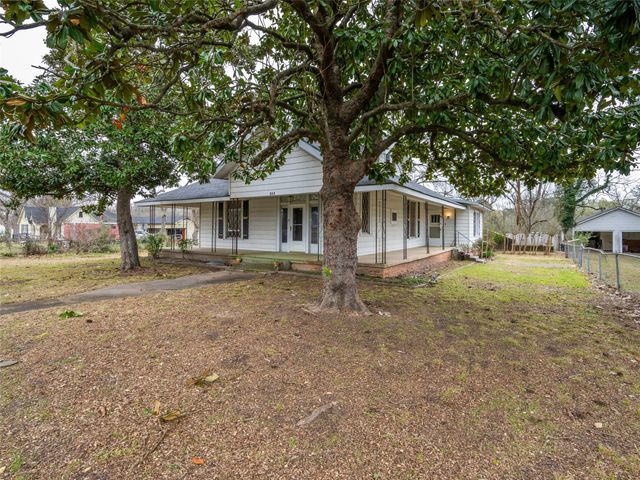 400 E Longview Street, Arp, TX 75750