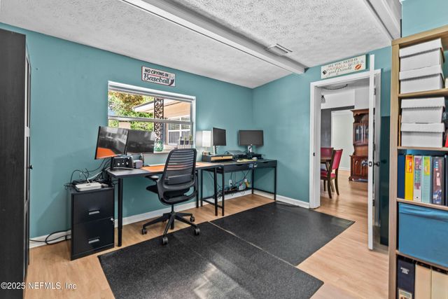 11305 EMUNESS Road, Jacksonville, FL 32218