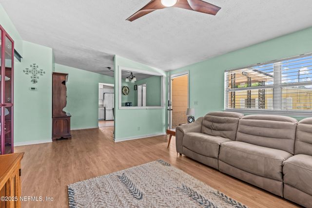 11305 EMUNESS Road, Jacksonville, FL 32218