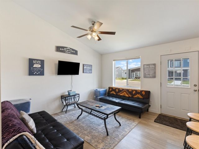 407 Brookline Street B, Livingston, MT 59047