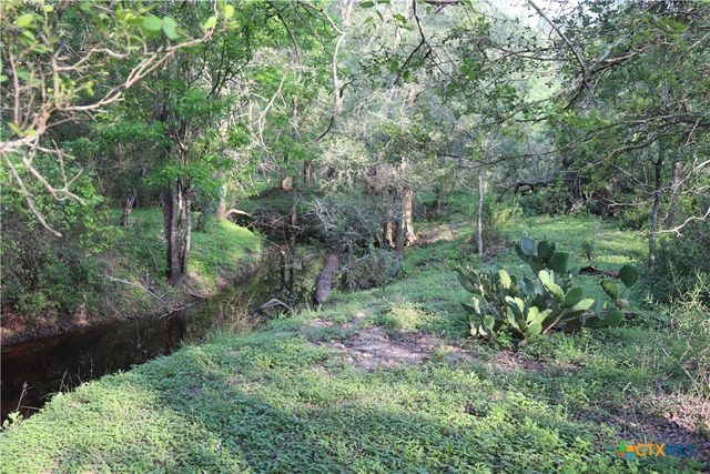 320 Hillcrest Lane, Dale, TX 78616