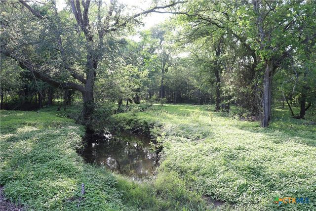 320 Hillcrest Lane, Dale, TX 78616