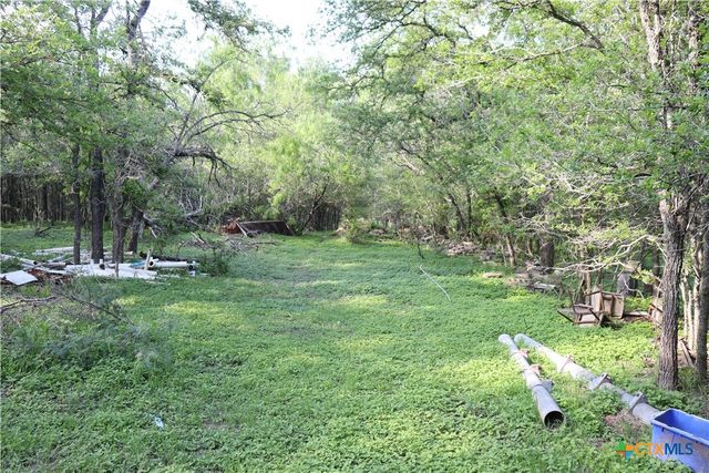 320 Hillcrest Lane, Dale, TX 78616