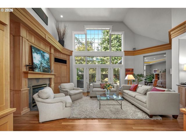 4217 Sw 64TH Ct, Portland, OR 97221