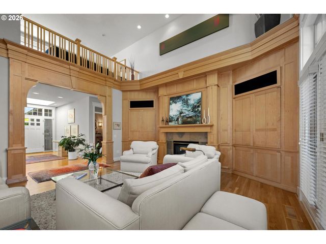 4217 Sw 64TH Ct, Portland, OR 97221