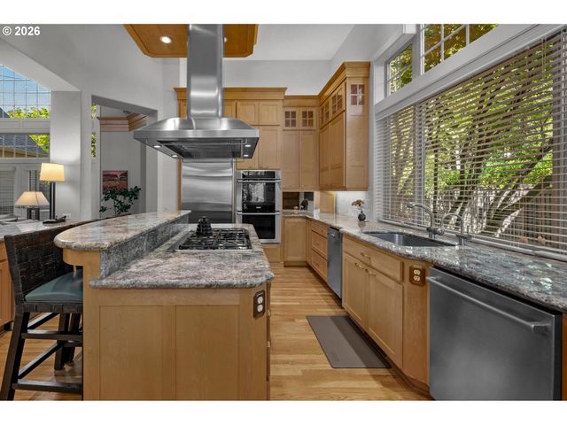 4217 Sw 64TH Ct, Portland, OR 97221