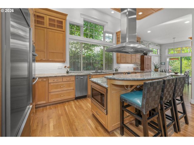 4217 Sw 64TH Ct, Portland, OR 97221