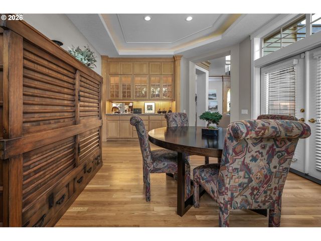 4217 Sw 64TH Ct, Portland, OR 97221