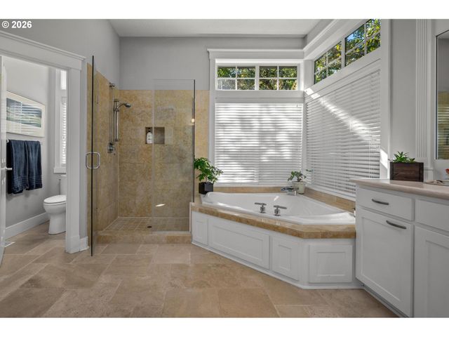 4217 Sw 64TH Ct, Portland, OR 97221