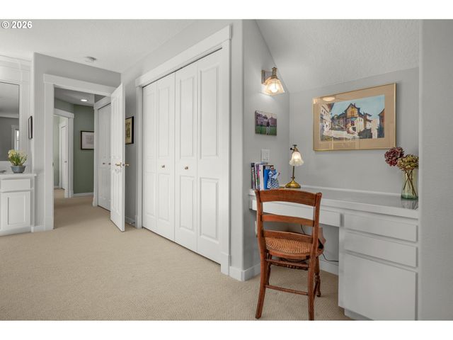 4217 Sw 64TH Ct, Portland, OR 97221