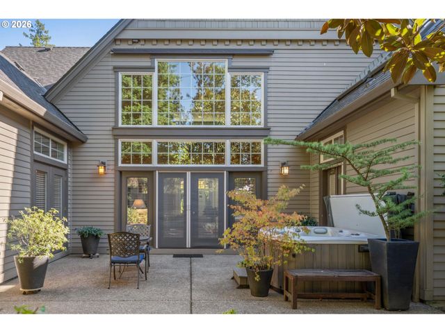 4217 Sw 64TH Ct, Portland, OR 97221