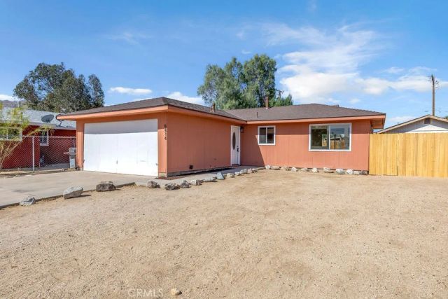6414 East Court, 29 Palms, CA 92277