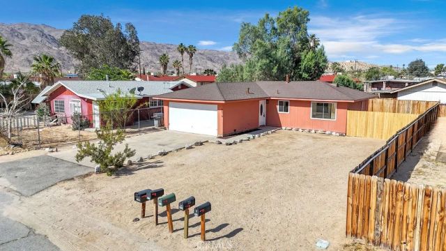 6414 East Court, 29 Palms, CA 92277