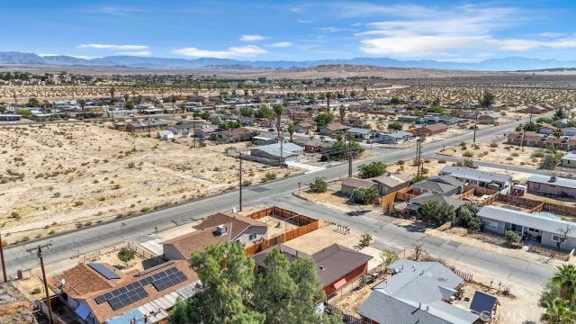 6414 East Court, 29 Palms, CA 92277