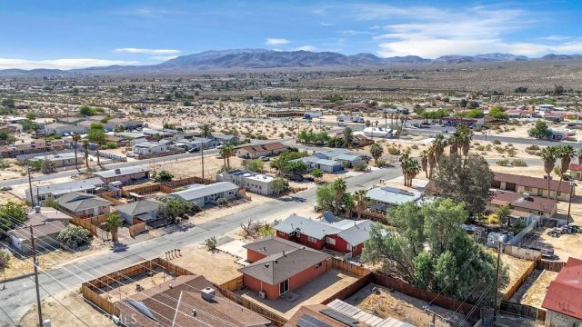 6414 East Court, 29 Palms, CA 92277
