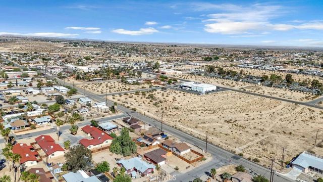 6414 East Court, 29 Palms, CA 92277