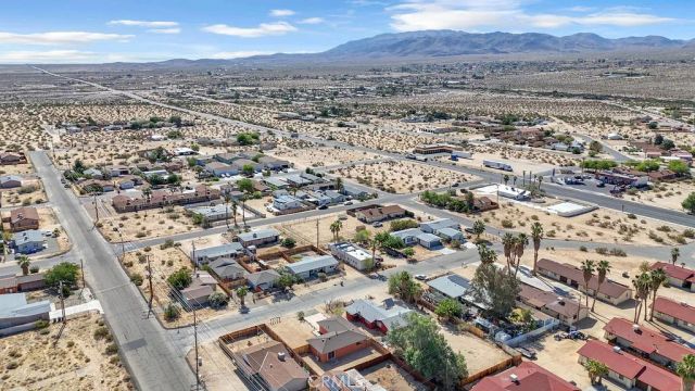 6414 East Court, 29 Palms, CA 92277