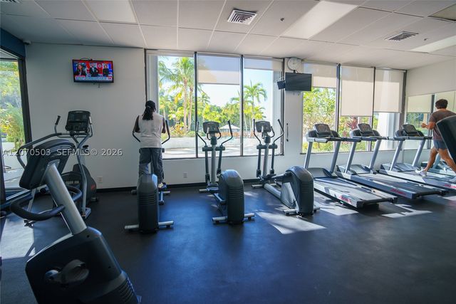 100 Bayview Dr 1626, Sunny Isles Beach, FL 33160