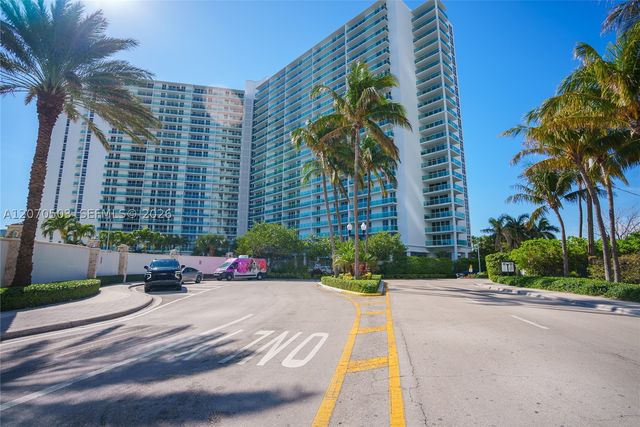 100 Bayview Dr 1626, Sunny Isles Beach, FL 33160