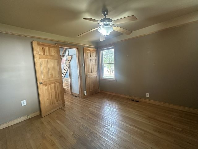 86 Lakeview Ave, Taunton, MA 02780