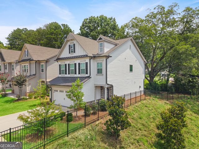 3327 Park Pointe Circle, Scottdale, GA 30079