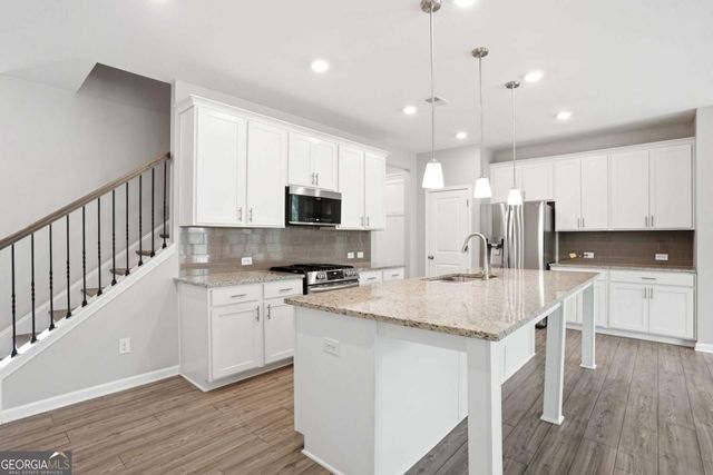 3327 Park Pointe Circle, Scottdale, GA 30079