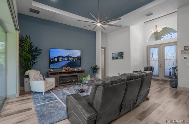 1555 E Seattle Slew Circle, Inverness, FL 34453