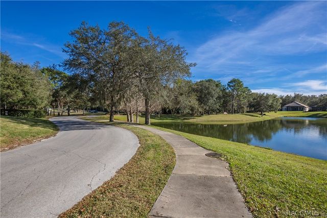 1555 E Seattle Slew Circle, Inverness, FL 34453