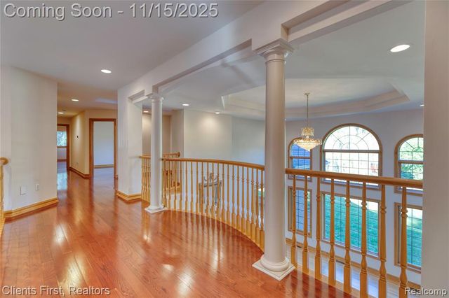 40600 8 Mile Road, Novi, MI 48167