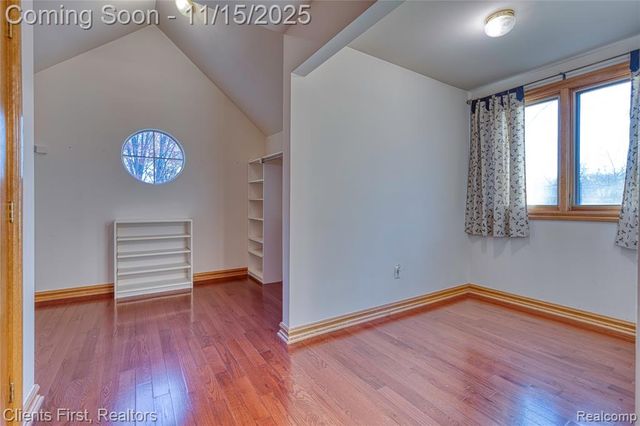 40600 8 Mile Road, Novi, MI 48167