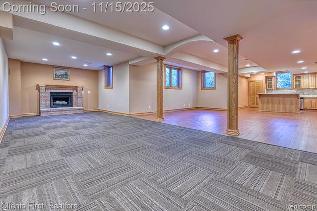 40600 8 Mile Road, Novi, MI 48167
