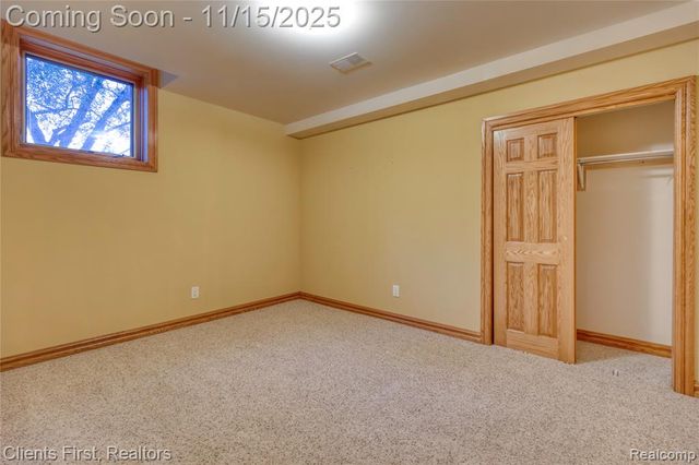 40600 8 Mile Road, Novi, MI 48167