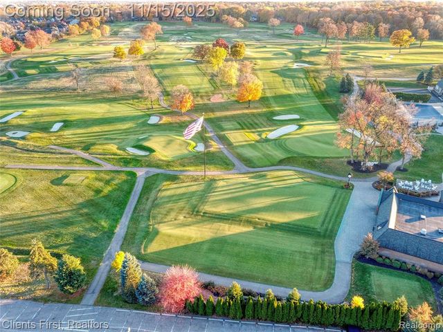 40600 8 Mile Road, Novi, MI 48167