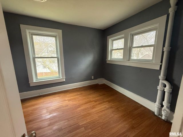 118 E ARCHER Avenue, Peoria, IL 61603