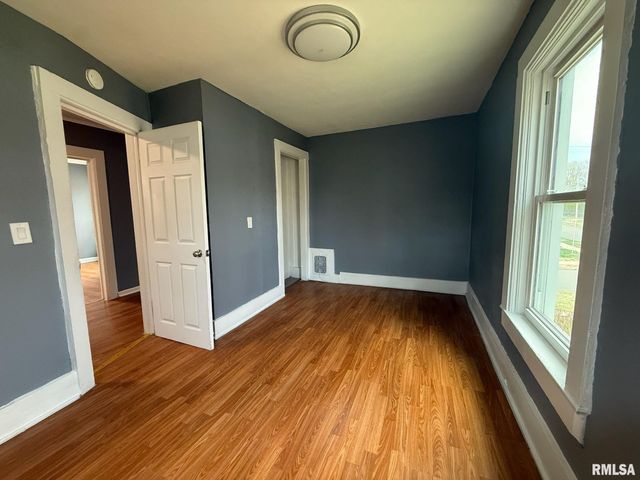 118 E ARCHER Avenue, Peoria, IL 61603