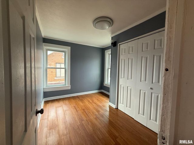 118 E ARCHER Avenue, Peoria, IL 61603