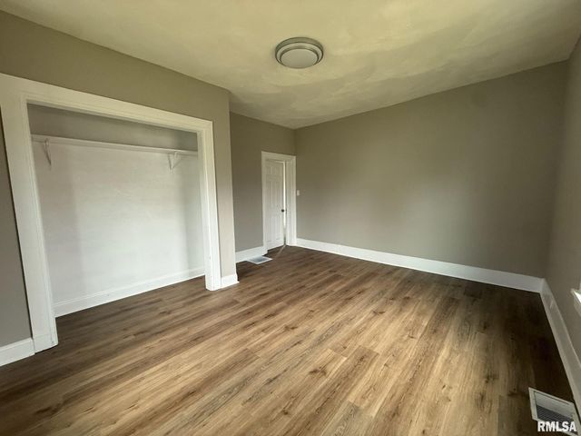 118 E ARCHER Avenue, Peoria, IL 61603