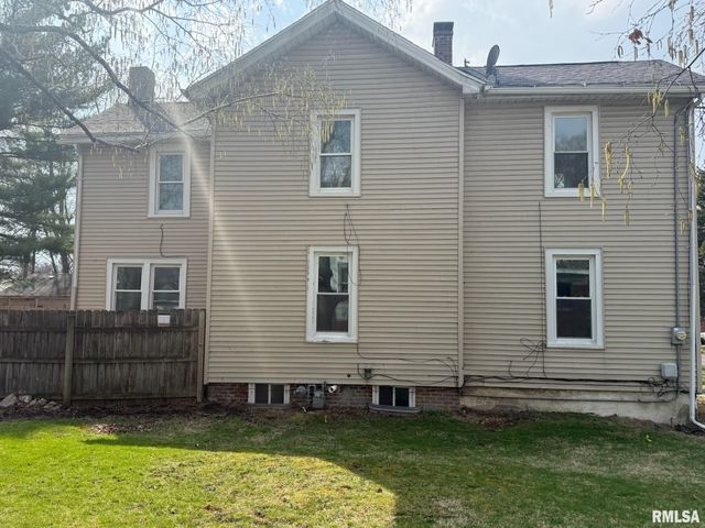 118 E ARCHER Avenue, Peoria, IL 61603