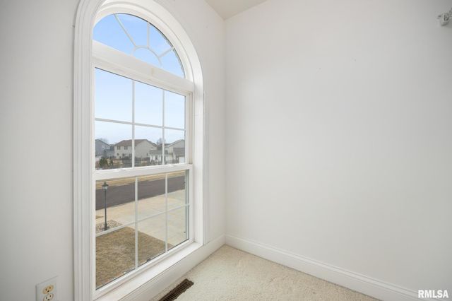 737 PINTAIL Lane, Washington, IL 61571