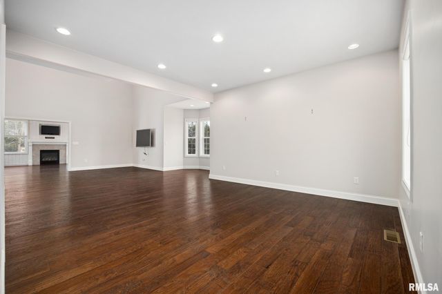 737 PINTAIL Lane, Washington, IL 61571