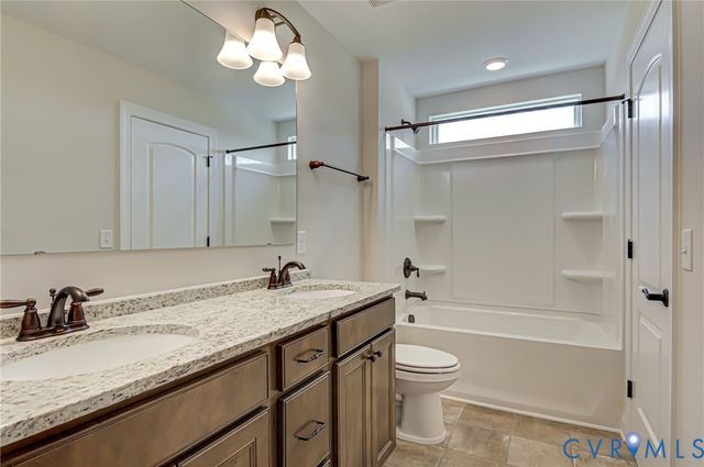 11366 Pinewild Dr, New Kent, VA 23140