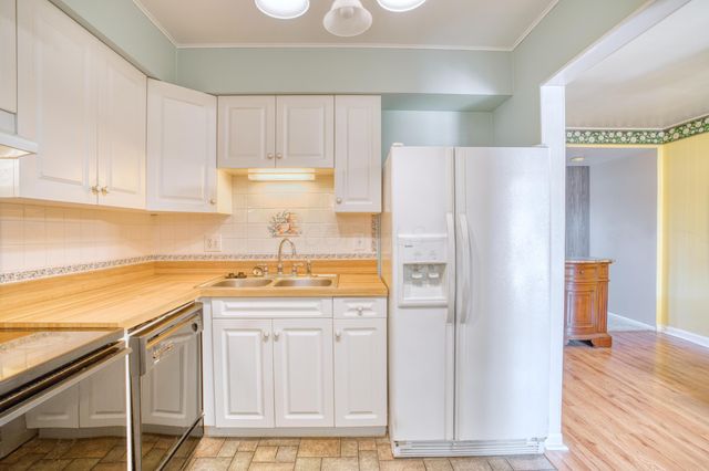 5584 Brackenridge, R7, Columbus, OH 43228