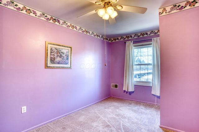 5584 Brackenridge, R7, Columbus, OH 43228